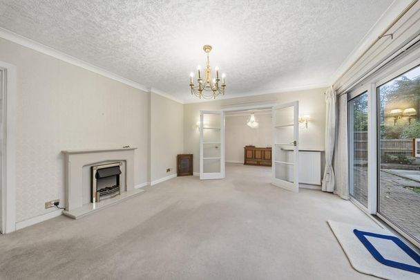 4 bedroom detached house to rent - Photo 1