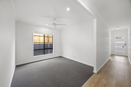 15 Old Gumtree Rd, Bellbird Park - Photo 3