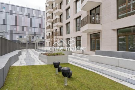 TOP-Zwei-Zimmer Wohnung direkt an East Side Gallery und Spree, provisionsfrei zu vermieten - Photo 2