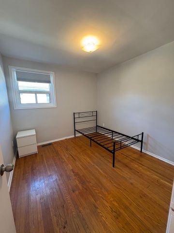 For Lease - 130 Duncanwood Drive Unit# MAIN, Toronto, Ontario - Photo 2