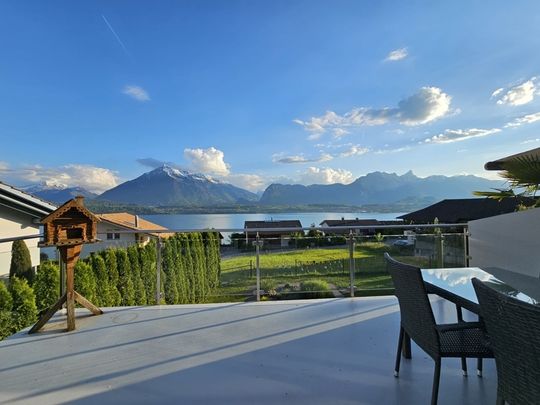 Moderne Maisonette mit fantastischem Blick auf Niesen und Thunersee - Foto 1