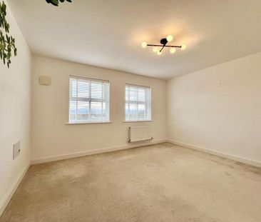 4 bedroom House To Let - Photo 2