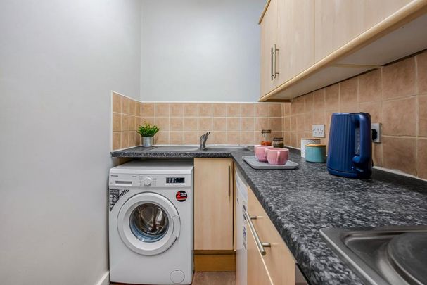 1 bedroom flat to rent - Photo 1