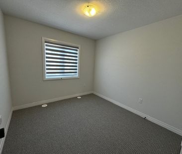 Three bedroom townhouse for rent in Cambridge - Photo 4