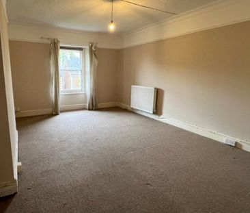 3 Bed Flat, Hurle Crescent, BS8 - Photo 5