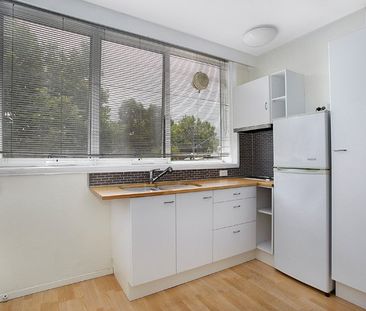 Light filled studio spaces - Photo 2