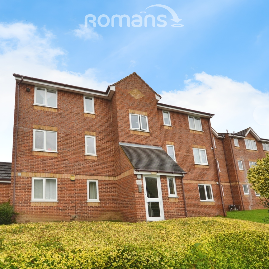 Lowestoft drive, Slough, SL1 - Photo 1