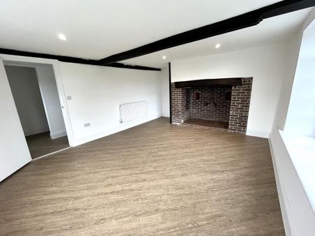 3 bedroom semi-detached house to rent - Photo 2