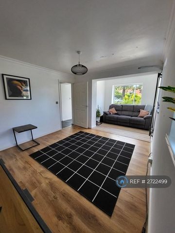 2 bedroom end of terrace house to rent - Photo 3
