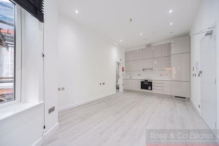 Studio to rent - Photo 3