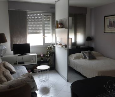 LOCATION meublée studio Cannes - Photo 2