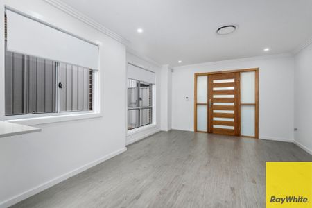 MODERN NEAR NEW TOWNHOUSE IN GREAT LOCATION - Photo 3