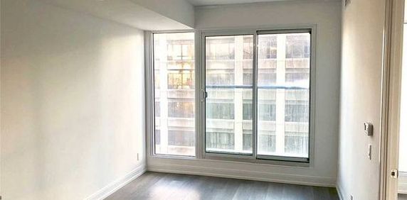 Dundas St E & Jarvis St Beautiful 1Bdrm +Den As 2nd Bdrm Open Kitchen - Photo 2