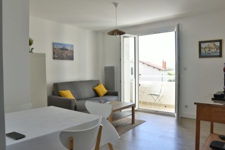 Appartement - Marseille 8ème - Photo 3
