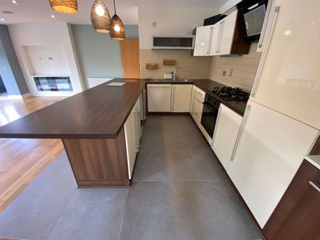 Paddocks Walk, Adamstown, Lucan, Co. Dublin - Photo 2