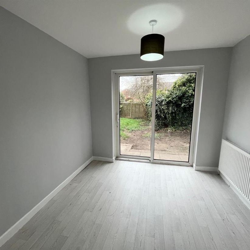 Glenwood Drive, Cheswick Green - Photo 1