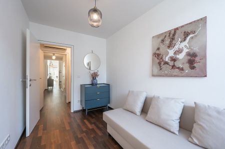 *BESTLAGE* ++ 4 Zimmer DG-Wohnung + Balkon – klimatisiert inkl. Möbel + Parkplatz ++ - Photo 3