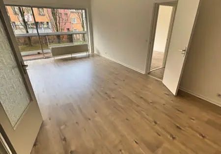 APPARTEMENT 1 CHAMBRE AVEC TERRASSE ET CAVE A LOUER - Foto 4