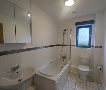 St Christophers Court, Marina, Swansea, SA1 1UA - Photo 5