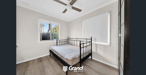 BEAUTIFUL 3 BEDROOM UNIT IN A CONVENIENT LOCATION IN DOVETON ! - Photo 1