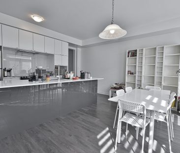 For Lease - 214 Wheat Boom Drive, Oakville, Ontario - Photo 3