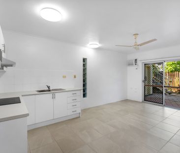 Ground Floor Unit in Small Complex - Photo 5