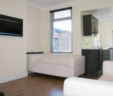 88 Station Street - Golden StableLoughborough - Photo 2