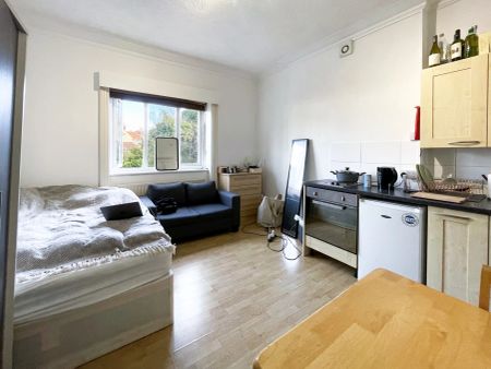 Flat - Photo 2