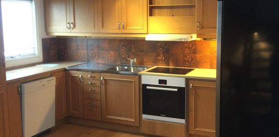 Astrakangatan, Hässelby - Photo 2