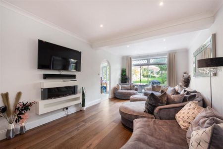 4 bedroom house to rent - Photo 3