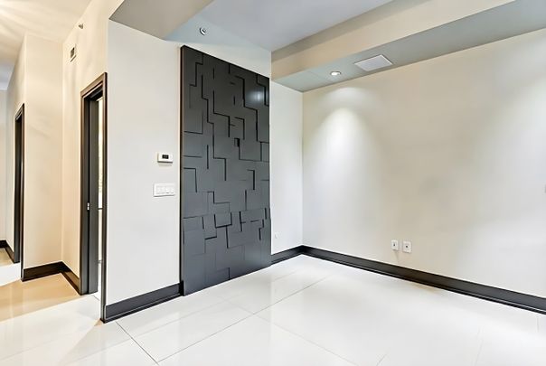 For Lease - 105 George Street Unit# 206, Toronto, Ontario - Photo 1