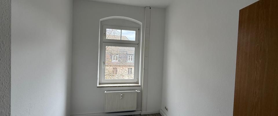 NEU! Helle Familienwohnung mit 3 Zimmern und Balkon - Foto 1