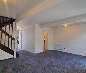 Townhouse In A Very Handy Location! - Photo 5