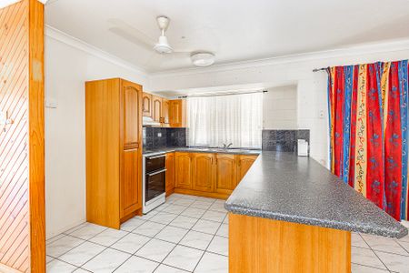 113 Miles Avenue, Kelso QLD 4815 - House For Rent | Domain - Photo 2