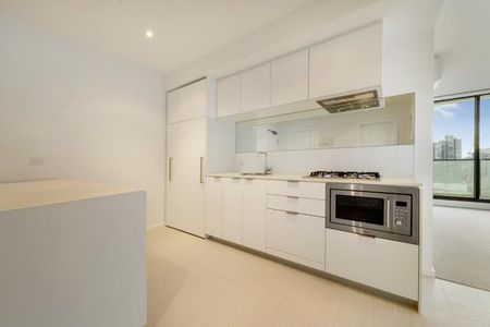 2 Bedroom Apartment with White Goods Included - The Heart of Southbank! - Photo 5