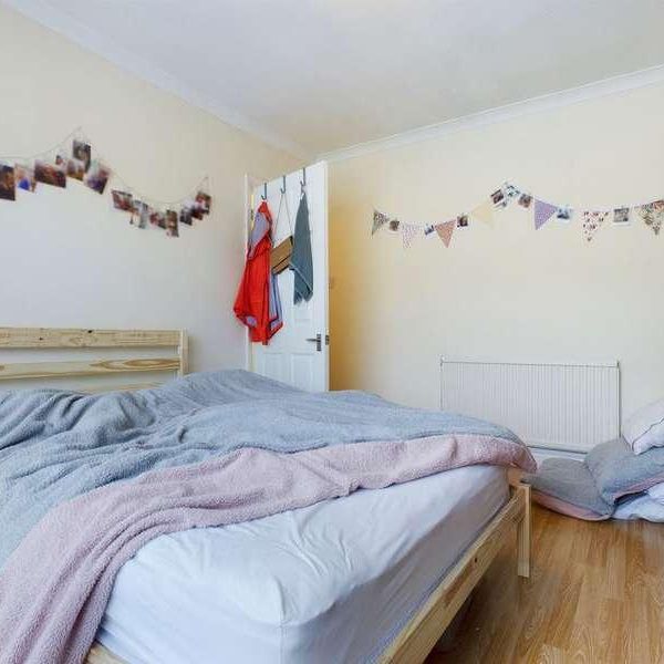 Lower Bevendean Avenue, Brighton, BN2 - Photo 1