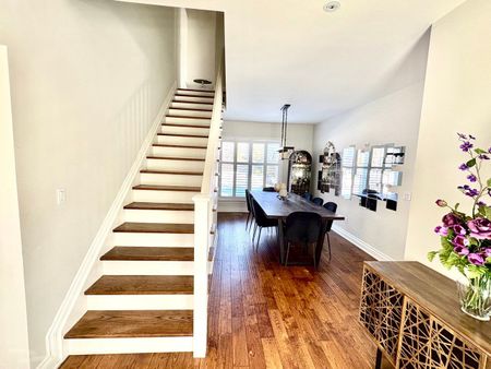 For Lease - 22 Cedar Crescent, Aurora, Ontario - Photo 3