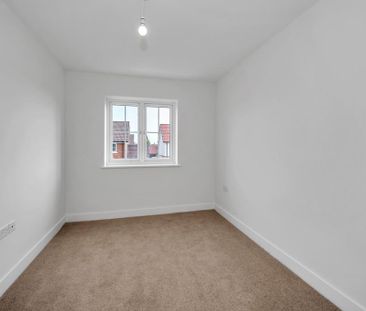 3 bedroom detached house to rent - Photo 4