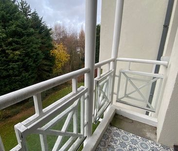 Location Appartement 4 pièces 78m² LAMBERSART 59130 - Photo 5
