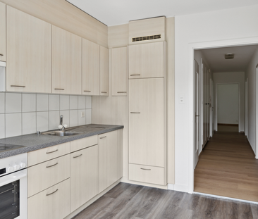 ZENTRALE WOHNUNG ZU VERMIETEN - ERSTE MONATSMIETE MIETZINSFREI - Photo 3