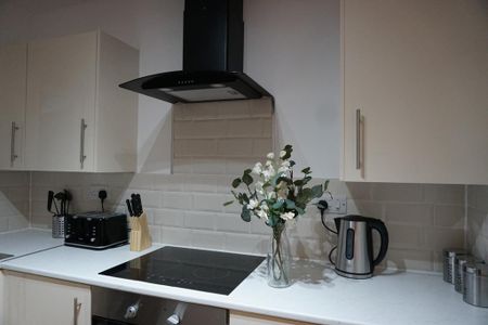 6 bedroom house of multiple occupation to rent - Photo 4