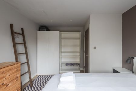 Flat 5, 30 Clephane Road, London, UK, London - Photo 5