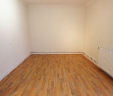 UN BEL APPARTEMENT T4 À PROXIMITÉ DU CENTRE-VILLE DE QUIMPER. - Photo 4