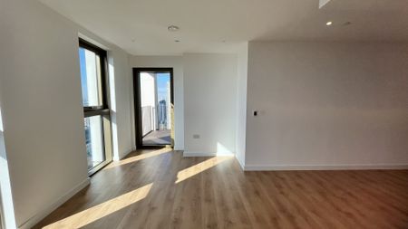 One Thames Quay, 222 Marsh Wall, London, E14 9PH - Photo 2