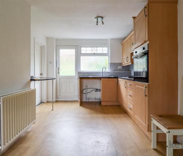 3 bedroom terraced house to rent - Photo 6