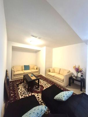 For Lease - 6080 Featherhead Crescent Unit# Lower, Mississauga, Ontario - Photo 1