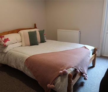 5 bedroom semi-detached house to rent - Photo 5