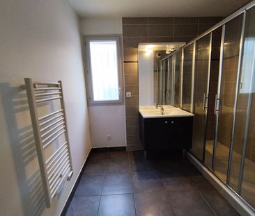 Location Appartement 4 pièces 83m² - Photo 6