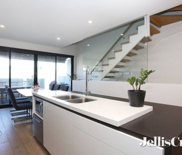 8/61-63 Brunswick Road, Brunswick East - Photo 2