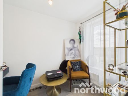 3 bedroom detached house to rent - Photo 5